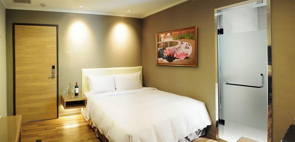 Garden Hotel Taichung Buitenkant foto