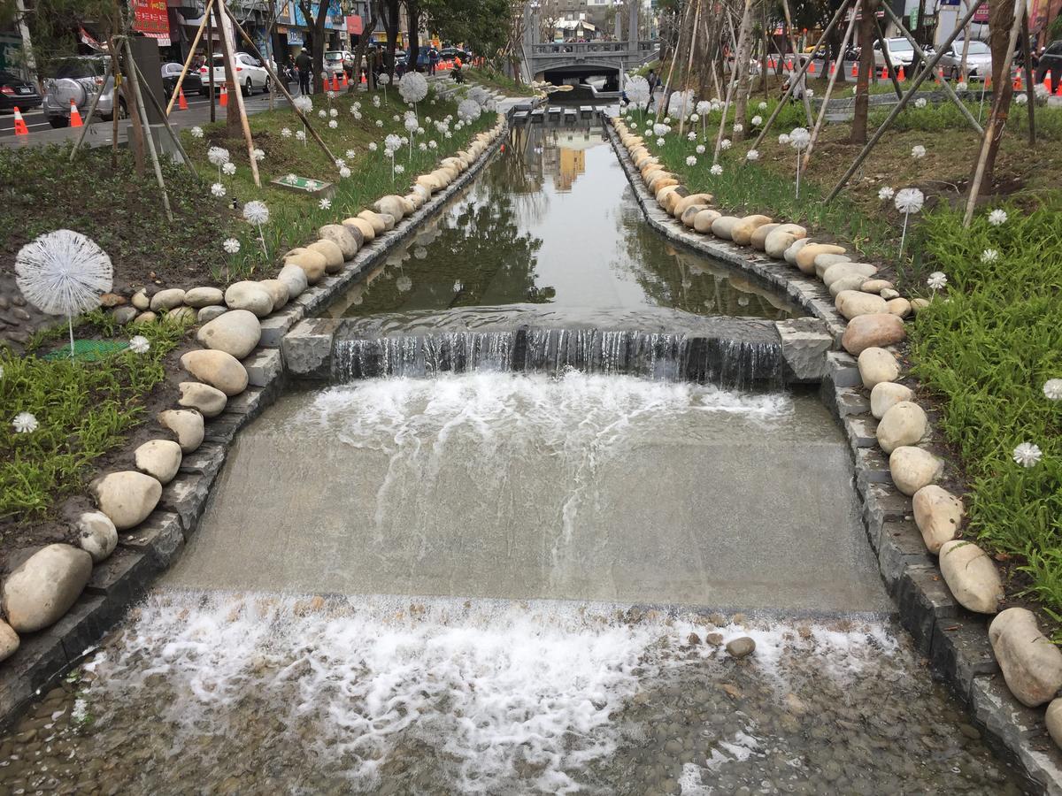 Garden Hotel Taichung Buitenkant foto