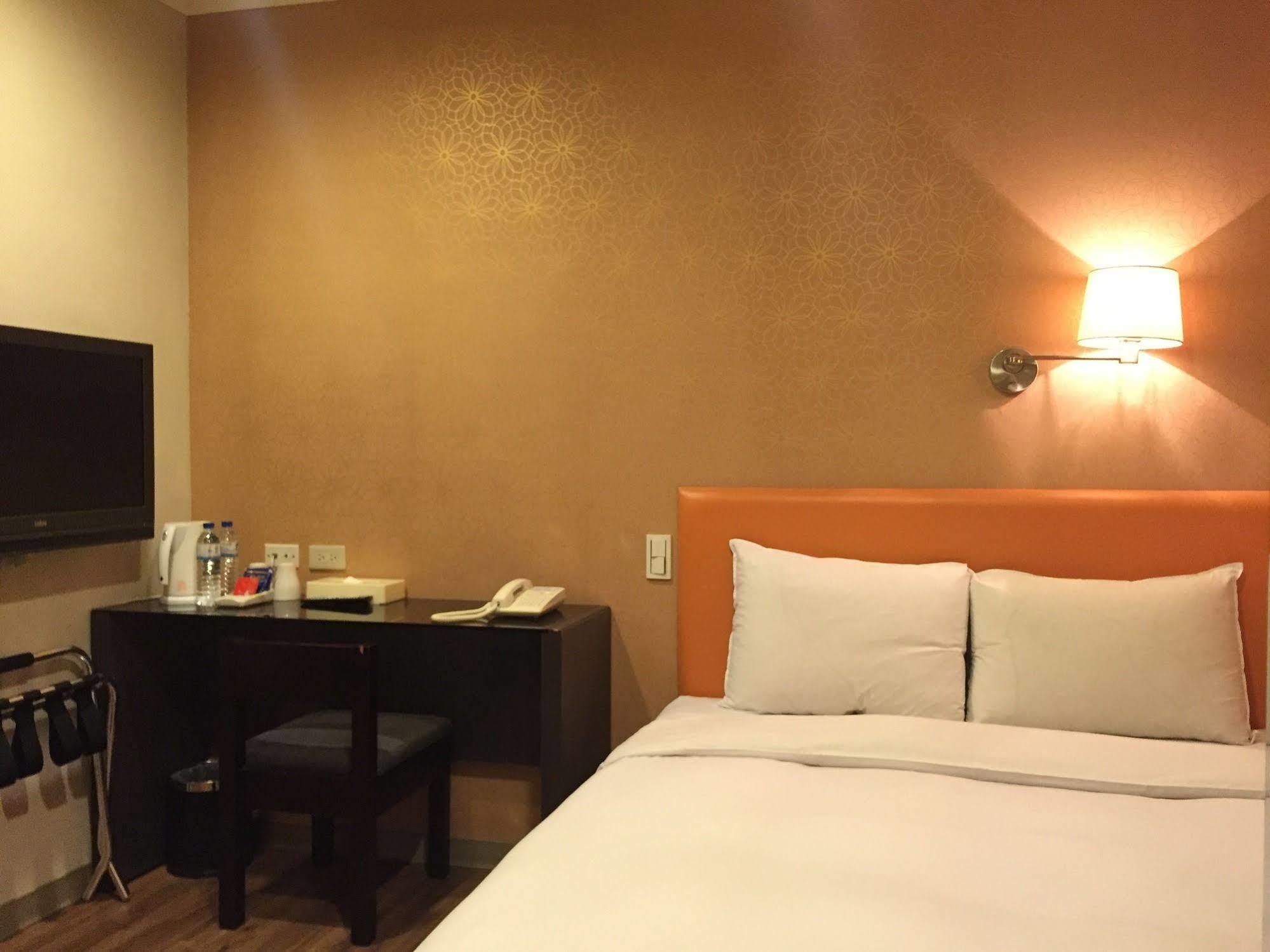 Garden Hotel Taichung Buitenkant foto