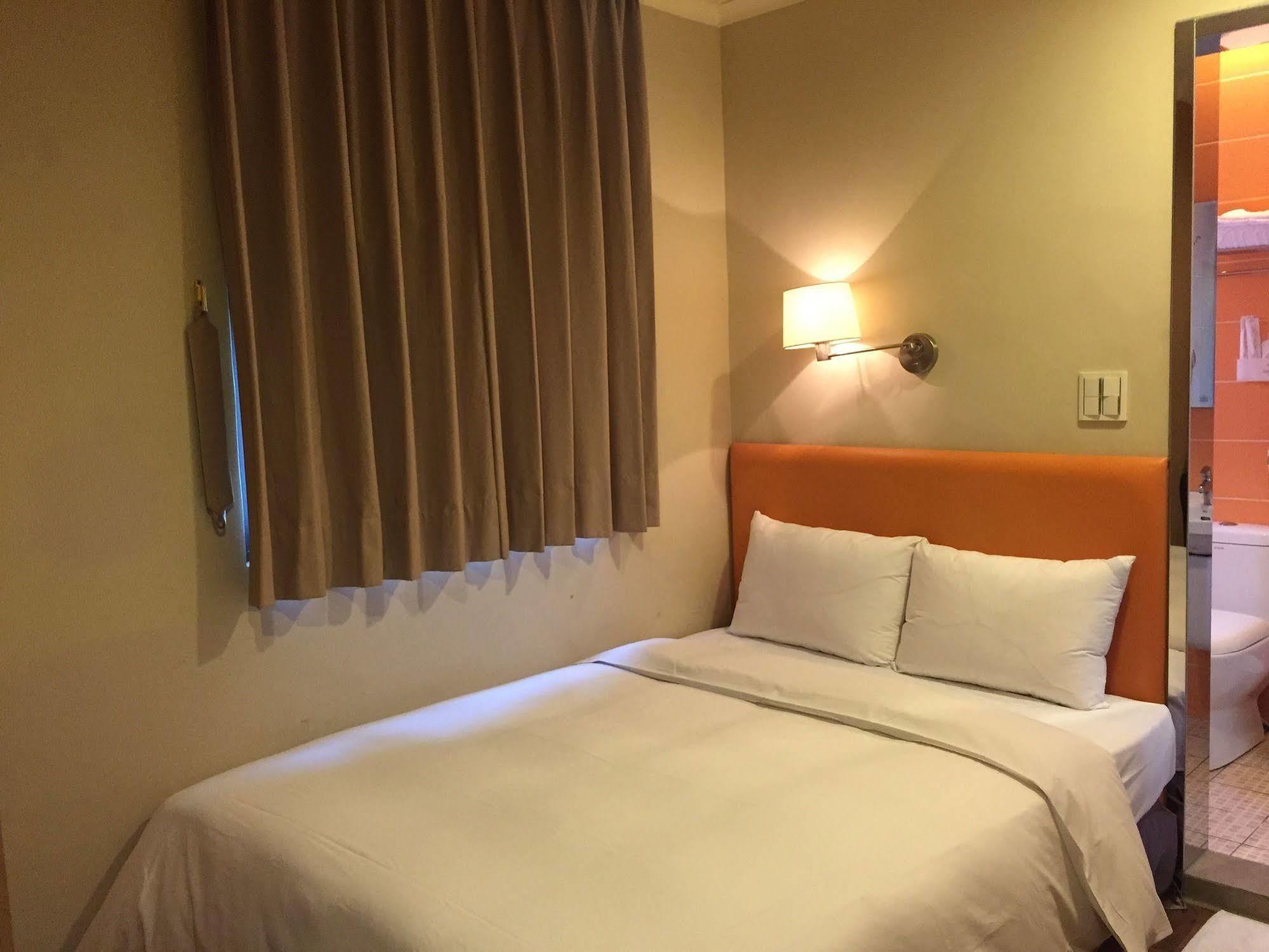 Garden Hotel Taichung Buitenkant foto