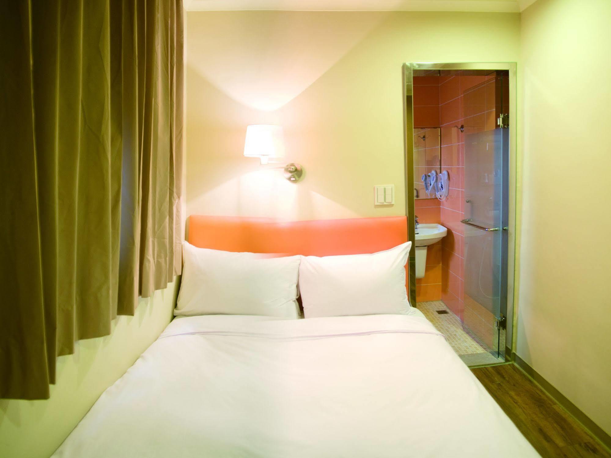 Garden Hotel Taichung Buitenkant foto