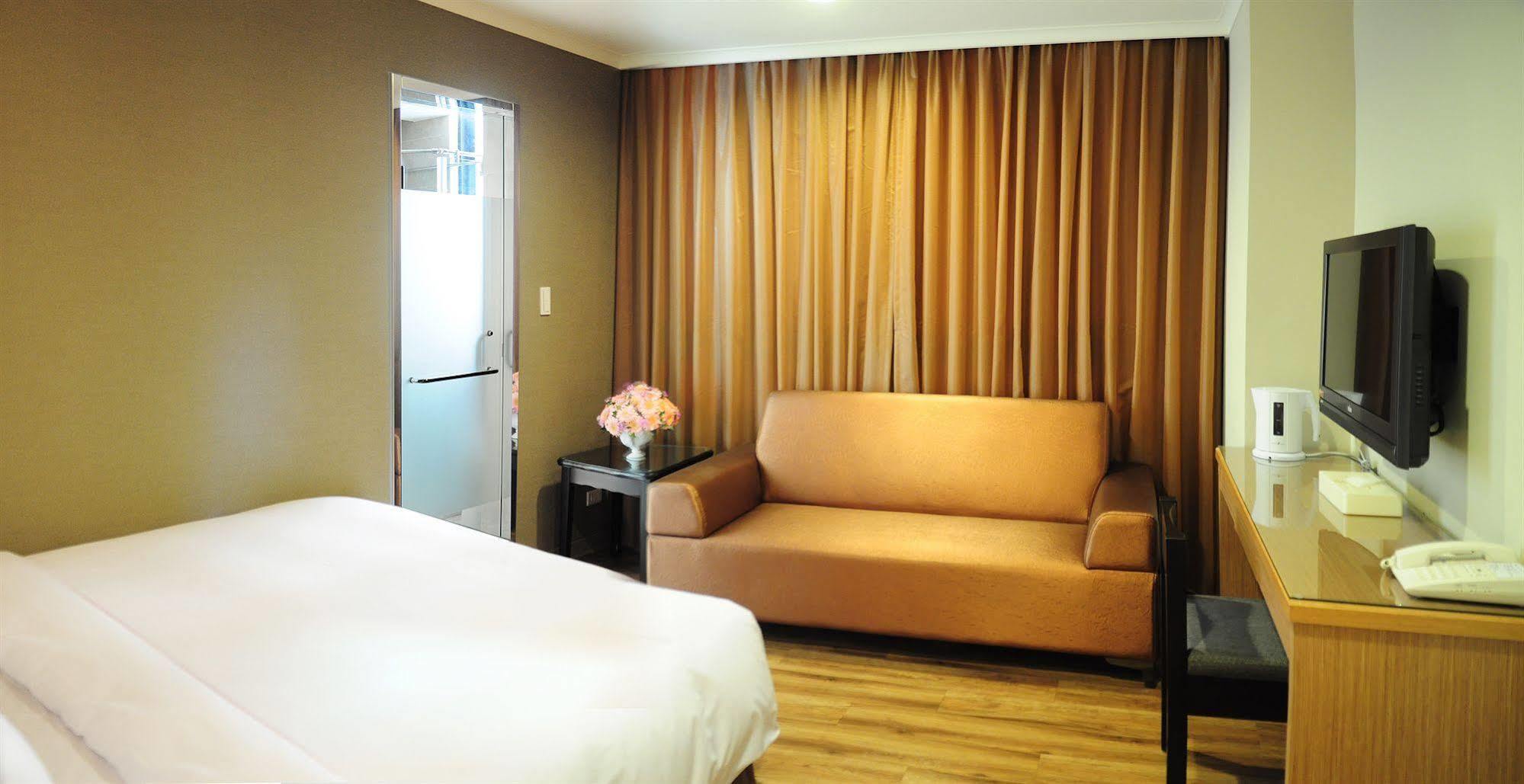 Garden Hotel Taichung Buitenkant foto